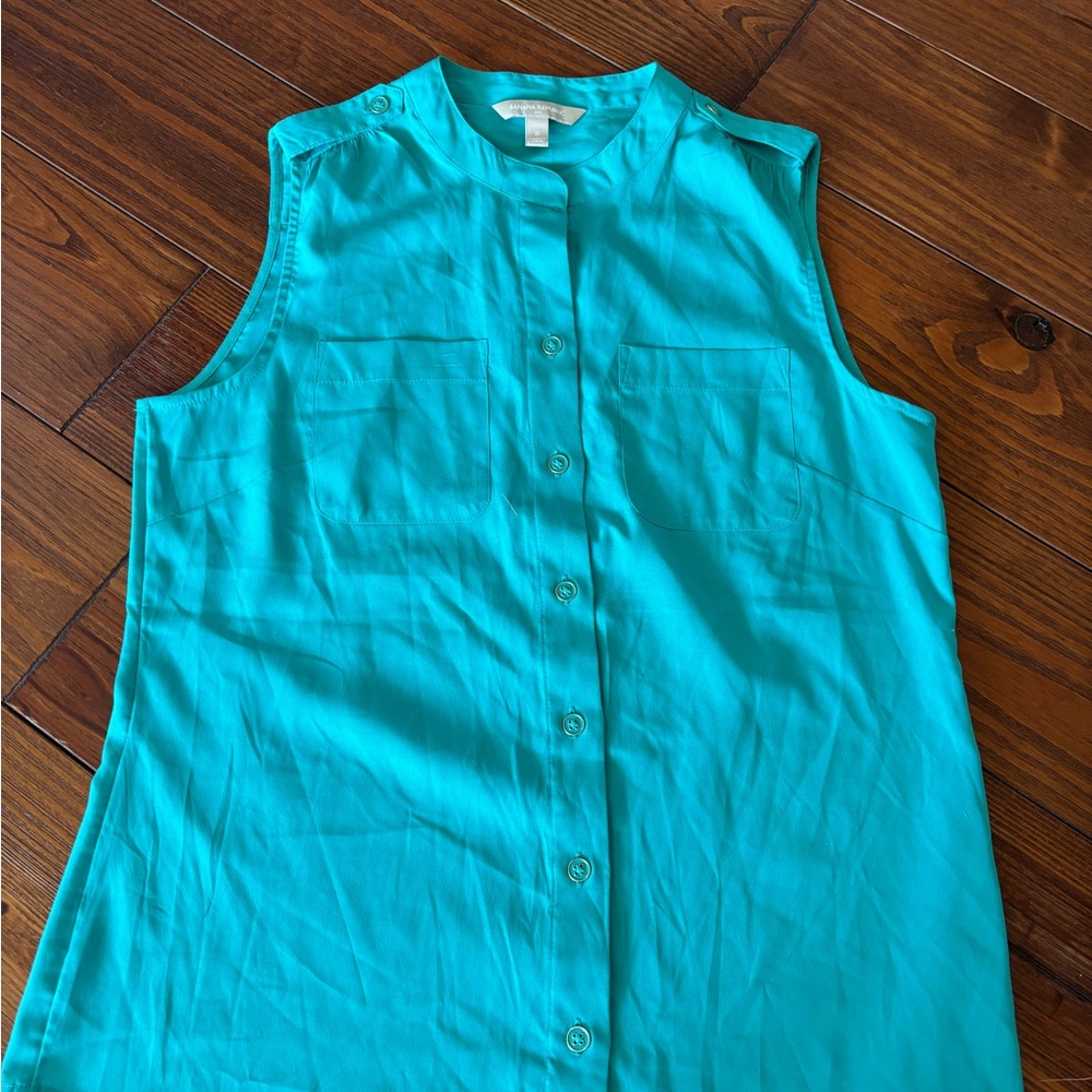 Sleeveless Turquoise Button-Up Top